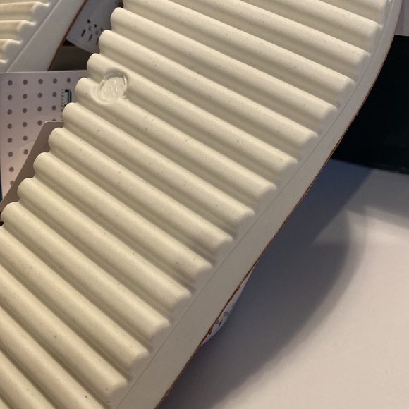 Flexus by Spring Step SZ 8.5 Bayshore White Slides Sandals NIB - Picture 6 of 14